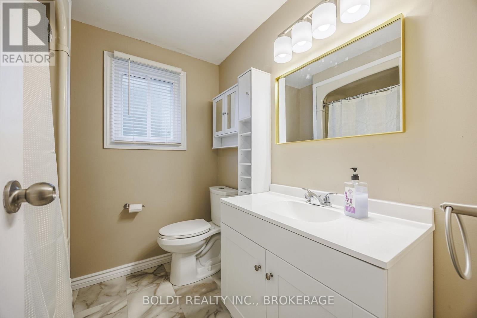 30 Lafayette Drive, St. Catharines, Ontario  L2N 6C2 - Photo 9 - X12686228