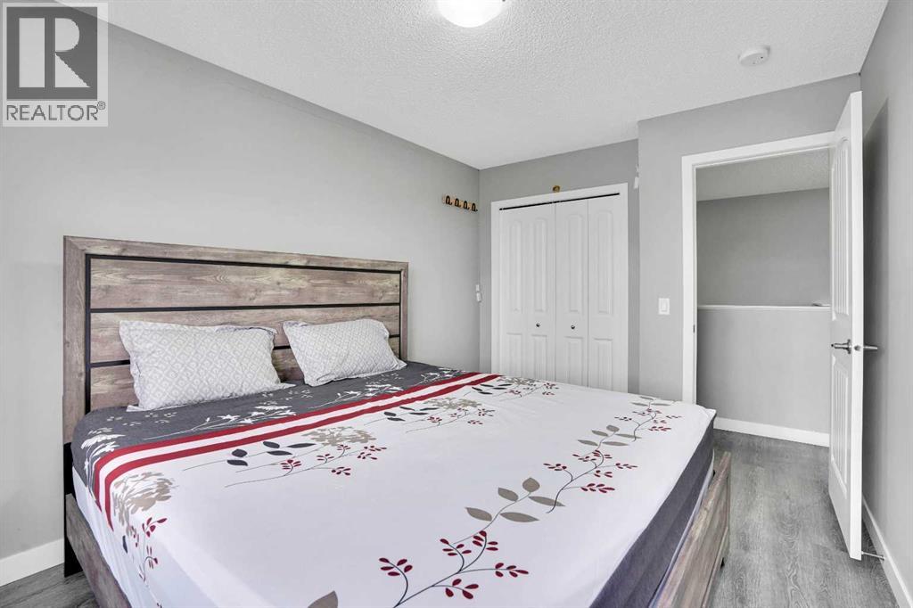 100 Kingsbury Close Se, Airdrie, Alberta  T4A 0R3 - Photo 24 - A2274360