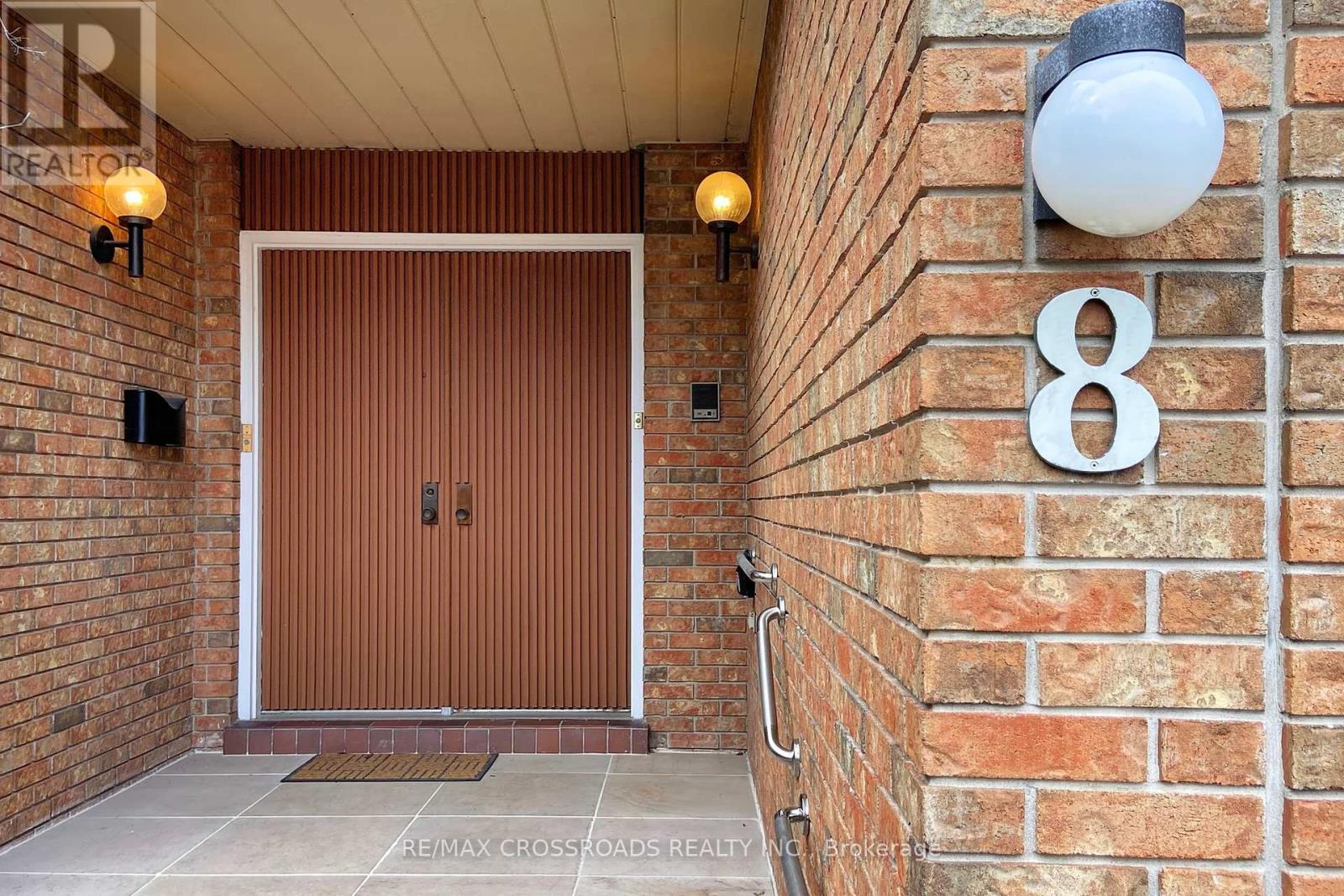 8 Orchid Court, Toronto, Ontario  M2L 2X8 - Photo 1 - C12686014