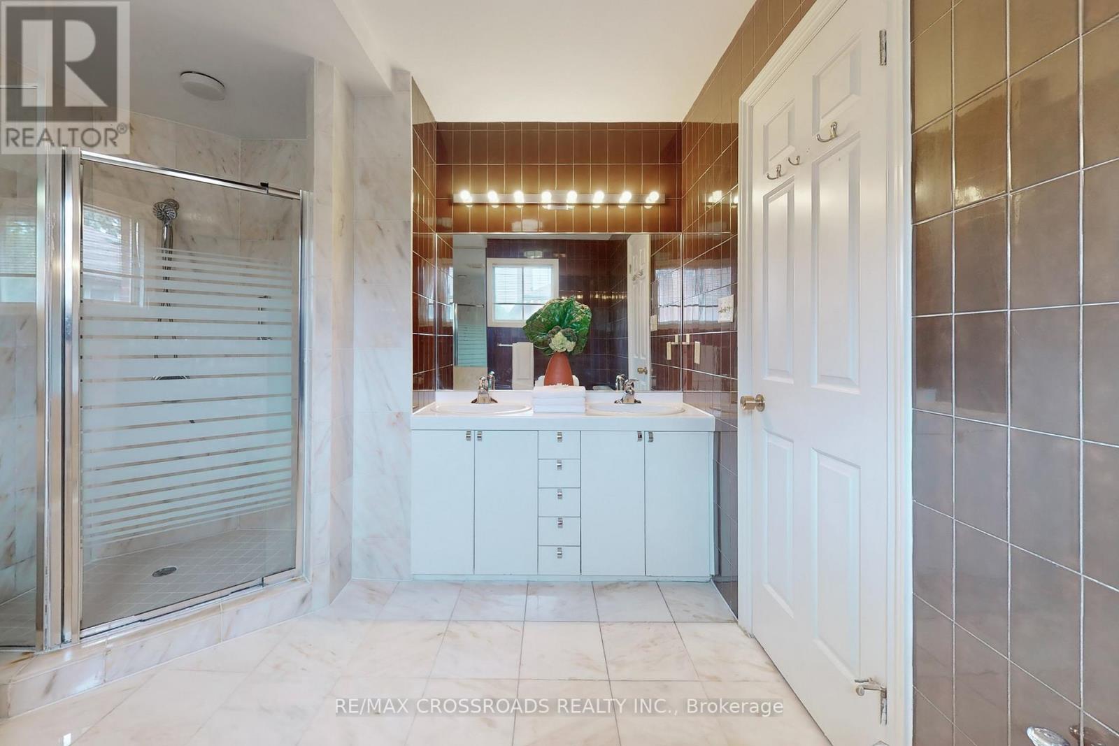 8 Orchid Court, Toronto, Ontario  M2L 2X8 - Photo 25 - C12686014