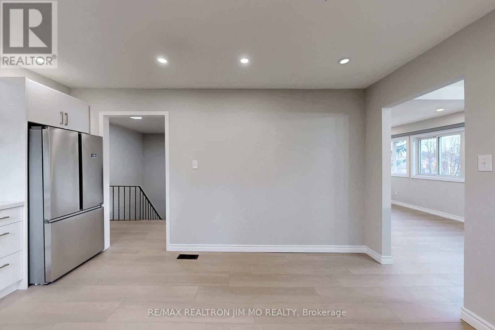 31 Angus Drive, Toronto, Ontario  M2J 2W9 - Photo 14 - C12686016