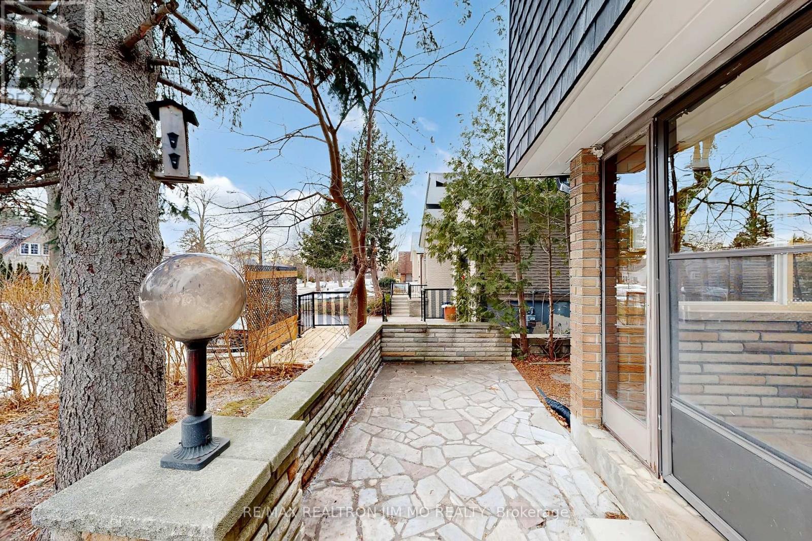 31 Angus Drive, Toronto, Ontario  M2J 2W9 - Photo 2 - C12686016