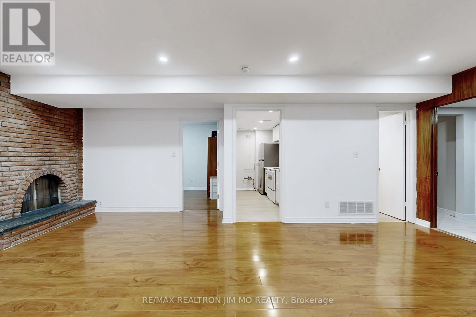 31 Angus Drive, Toronto, Ontario  M2J 2W9 - Photo 33 - C12686016