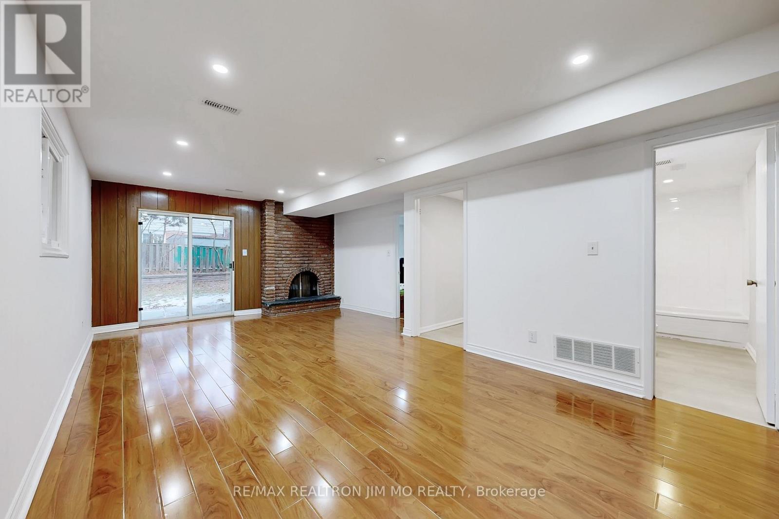 31 Angus Drive, Toronto, Ontario  M2J 2W9 - Photo 34 - C12686016