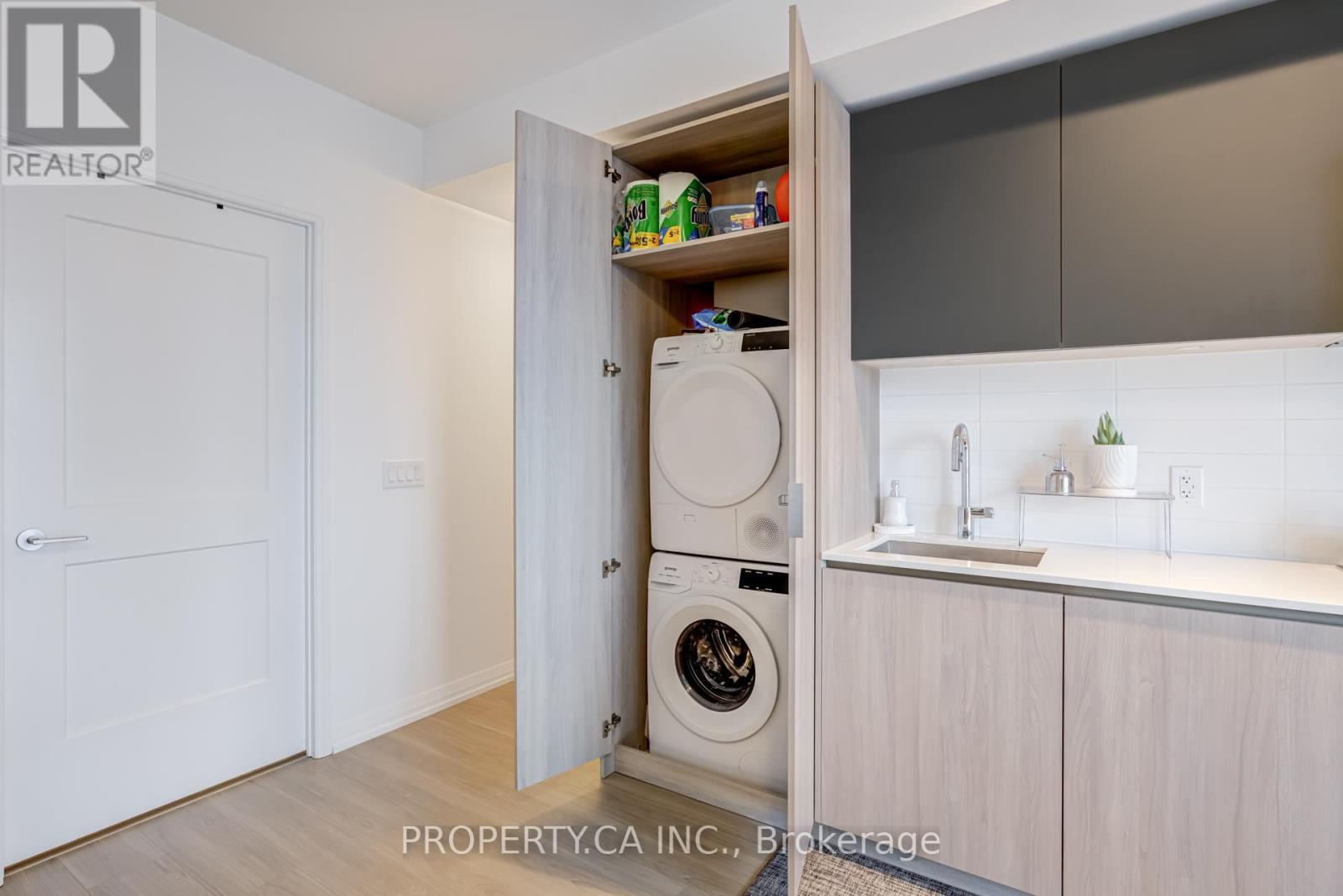 4127 - 28 Widmer Street, Toronto, Ontario  M5V 0T2 - Photo 17 - C12686094