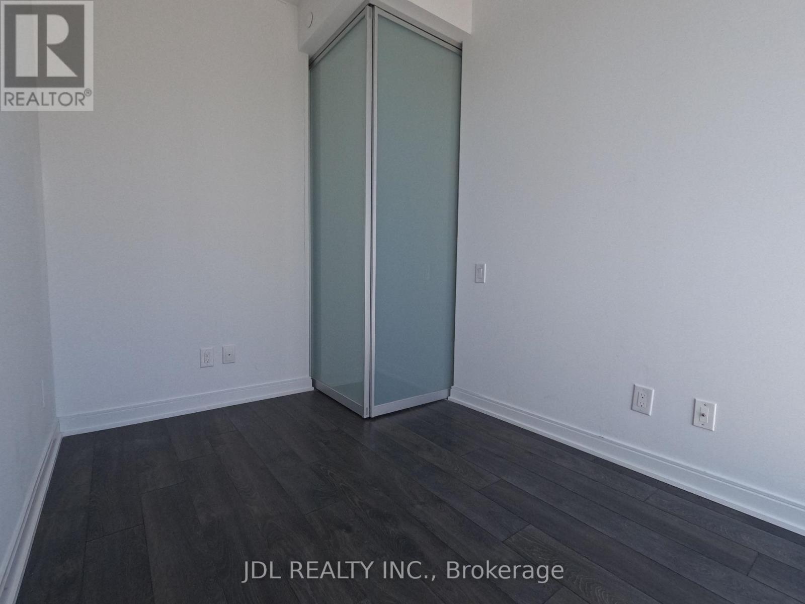 1601 - 50 Charles Street E, Toronto, Ontario  M4Y 1T1 - Photo 3 - C12686134