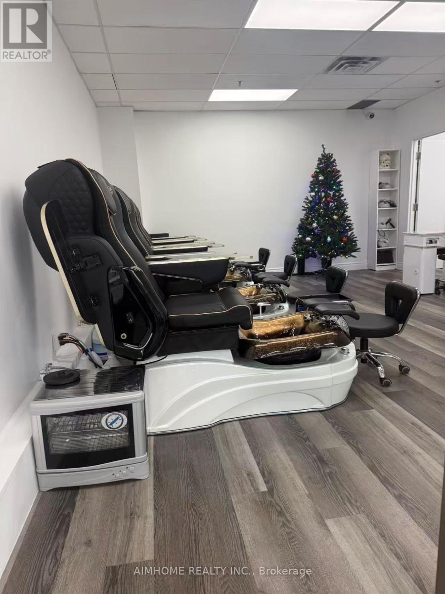 6a Yonge Street, Toronto, Ontario  M5J 2T5 - Photo 11 - C12686138