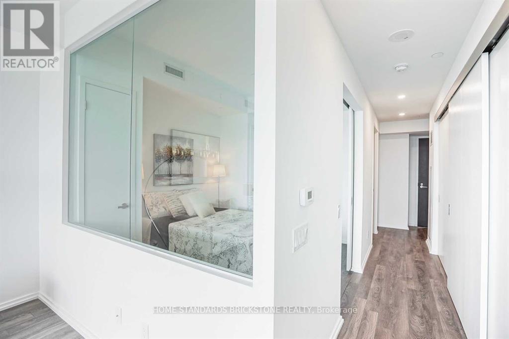 4404 - 197 Yonge Street, Toronto, Ontario  M5B 1M4 - Photo 3 - C12686178