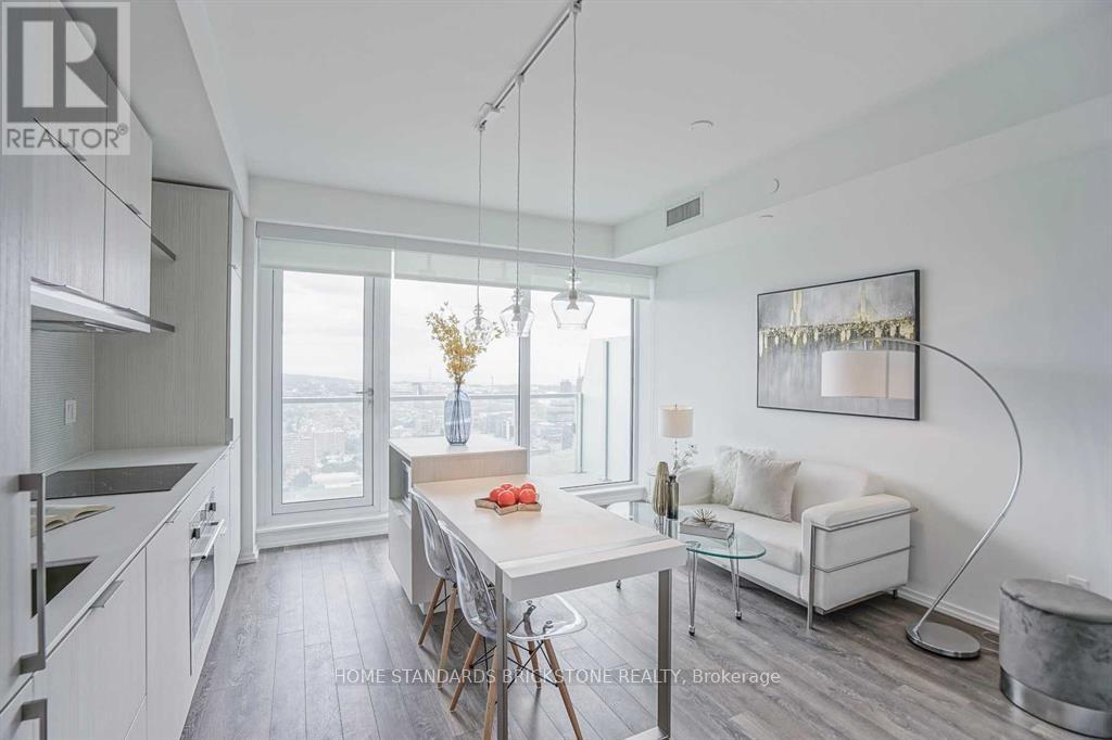 4404 - 197 Yonge Street, Toronto, Ontario  M5B 1M4 - Photo 8 - C12686178