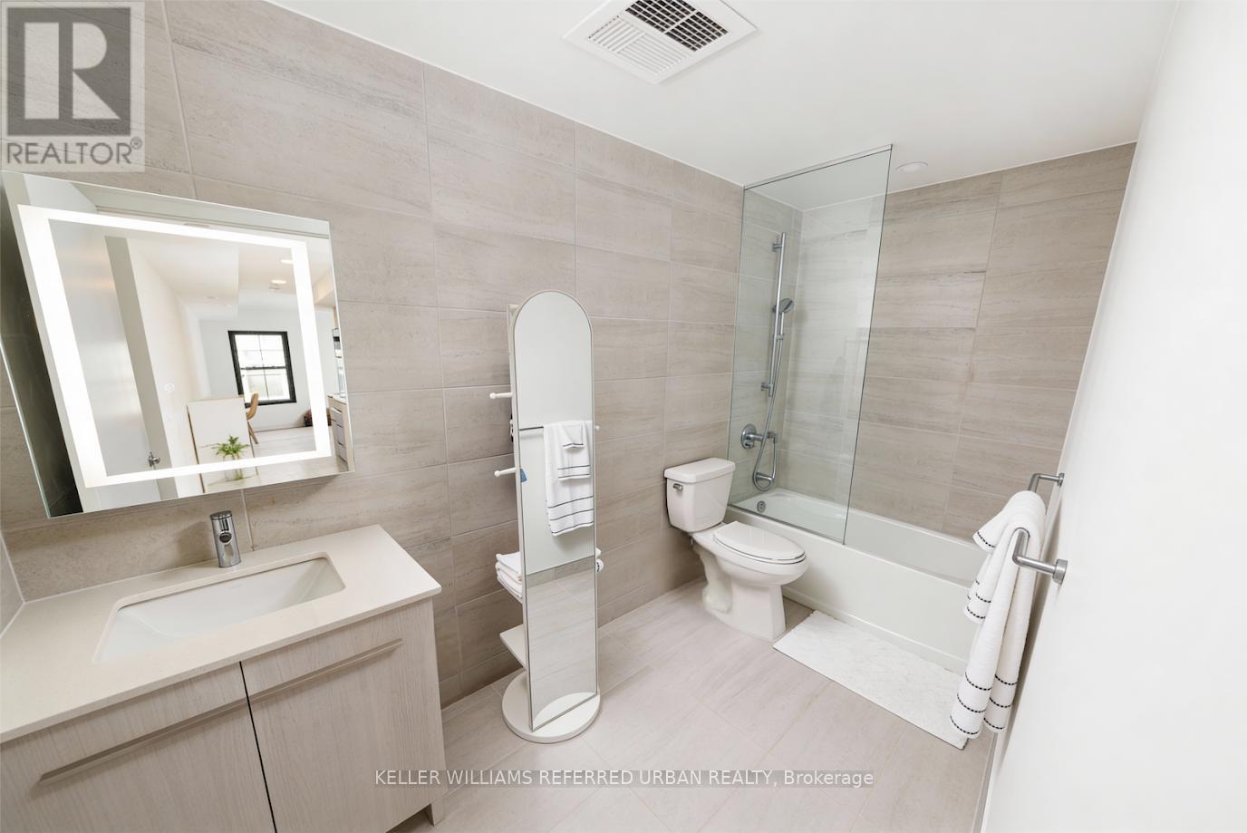 301 - 8 Cumberland Street, Toronto (Annex), Ontario  M4W 0B6 - Photo 6 - C12686206