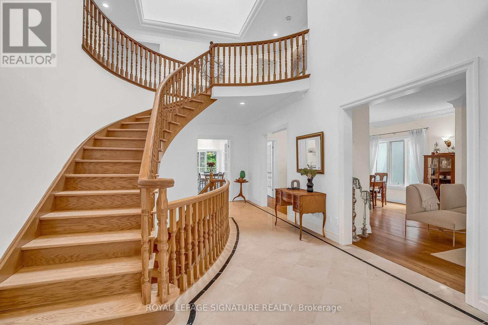 20 Hurlingham Crescent, Toronto, Ontario  M3B 2R1 - Photo 3 - C12686220