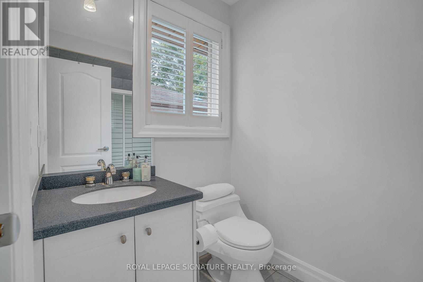 20 Hurlingham Crescent, Toronto, Ontario  M3B 2R1 - Photo 32 - C12686220