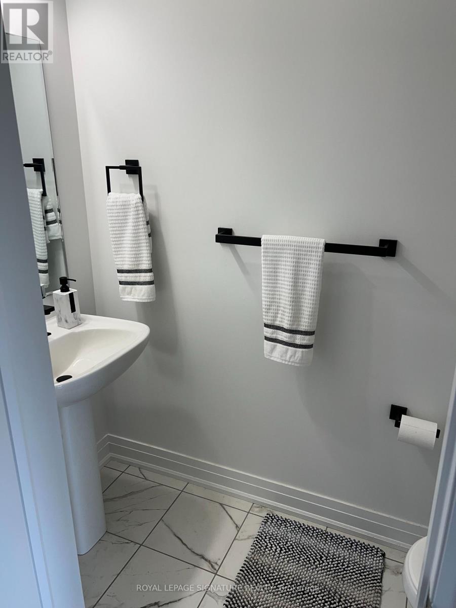 72 Waterside Way, Whitby, Ontario  L1N 0N1 - Photo 13 - E12686024