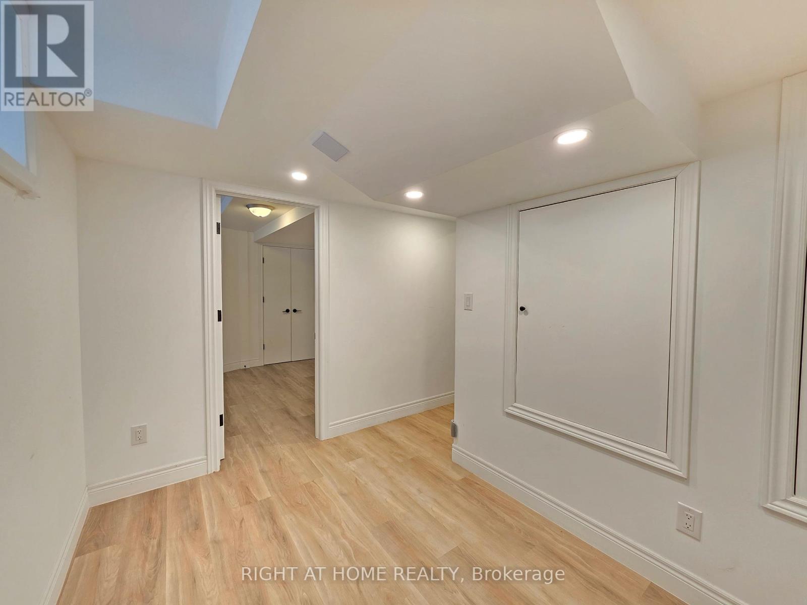 Lower - 300 Albert Street, Oshawa, Ontario  L1H 4R8 - Photo 12 - E12686096