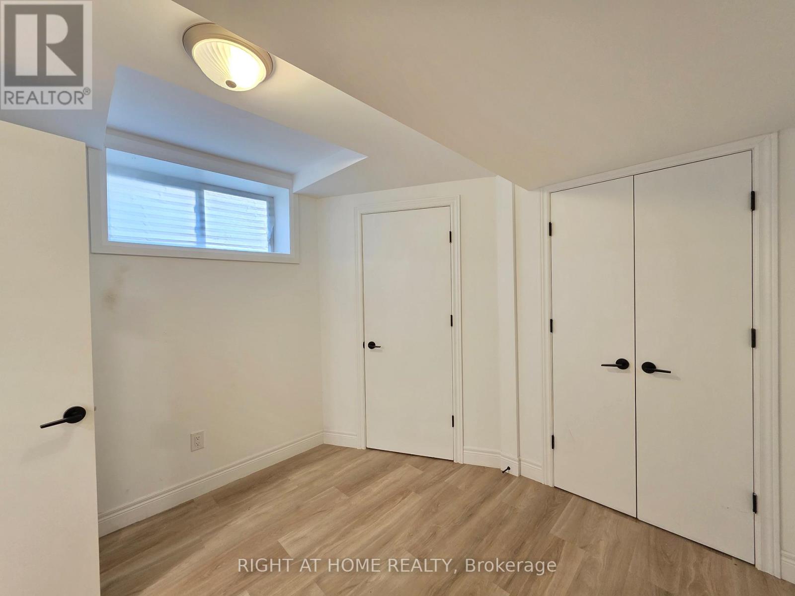 Lower - 300 Albert Street, Oshawa, Ontario  L1H 4R8 - Photo 4 - E12686096