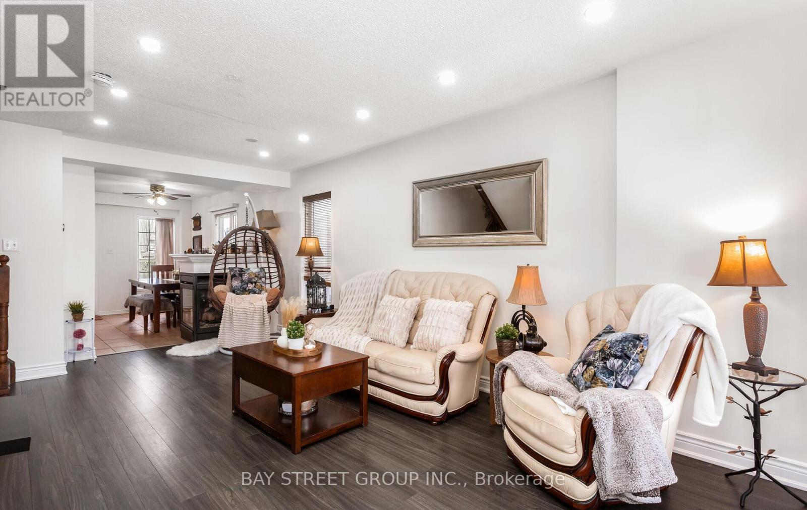 1104 Davis Lane, Milton, Ontario  L9T 5P9 - Photo 12 - W12685156