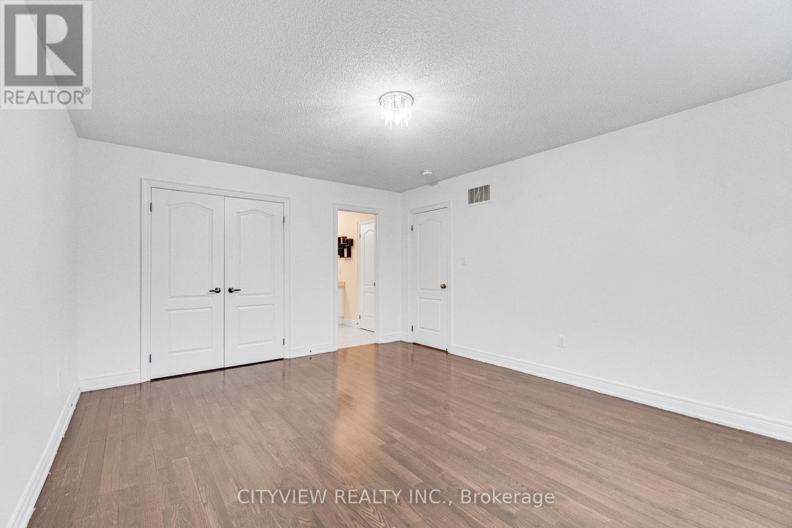 12 Fort Williams Drive, Brampton, Ontario  L6X 0W5 - Photo 20 - W12548422