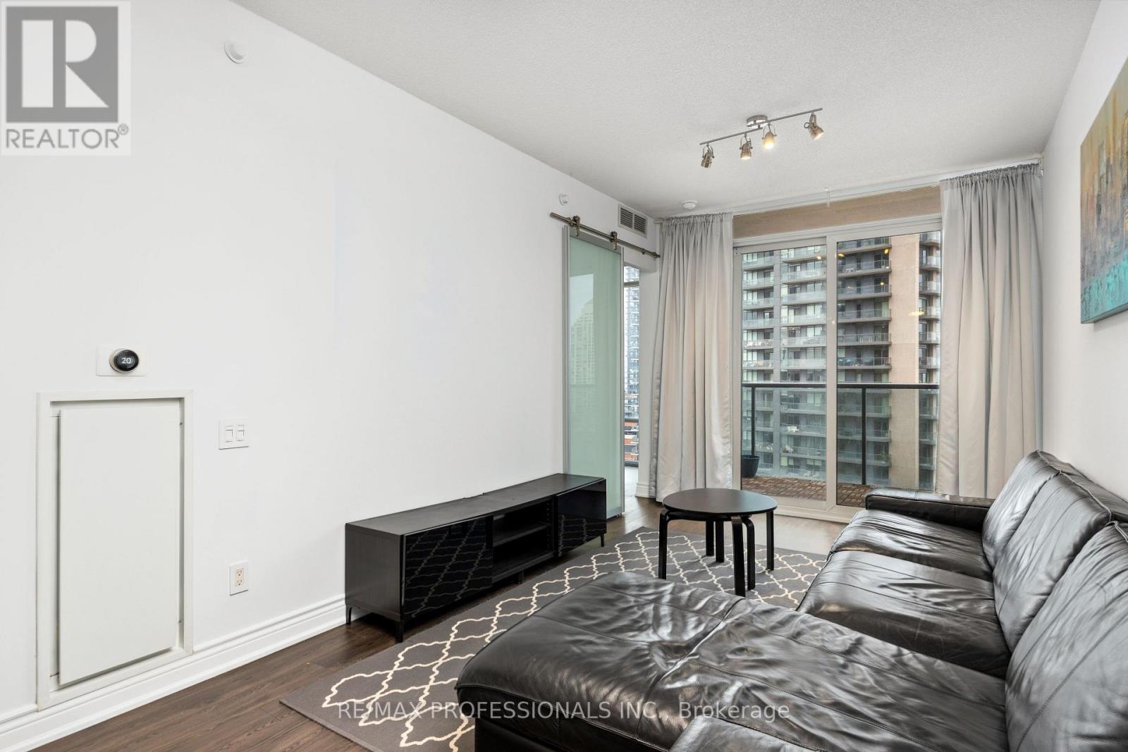 1007 - 88 Park Lawn Road, Toronto, Ontario  M8Y 0B5 - Photo 11 - W12685920