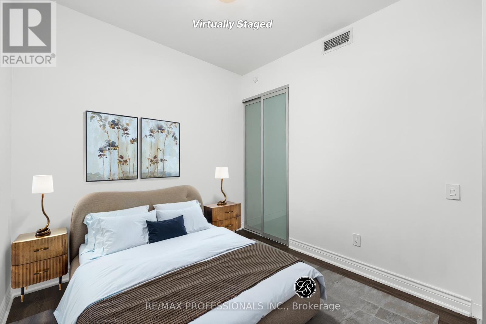 1007 - 88 Park Lawn Road, Toronto, Ontario  M8Y 0B5 - Photo 3 - W12685920