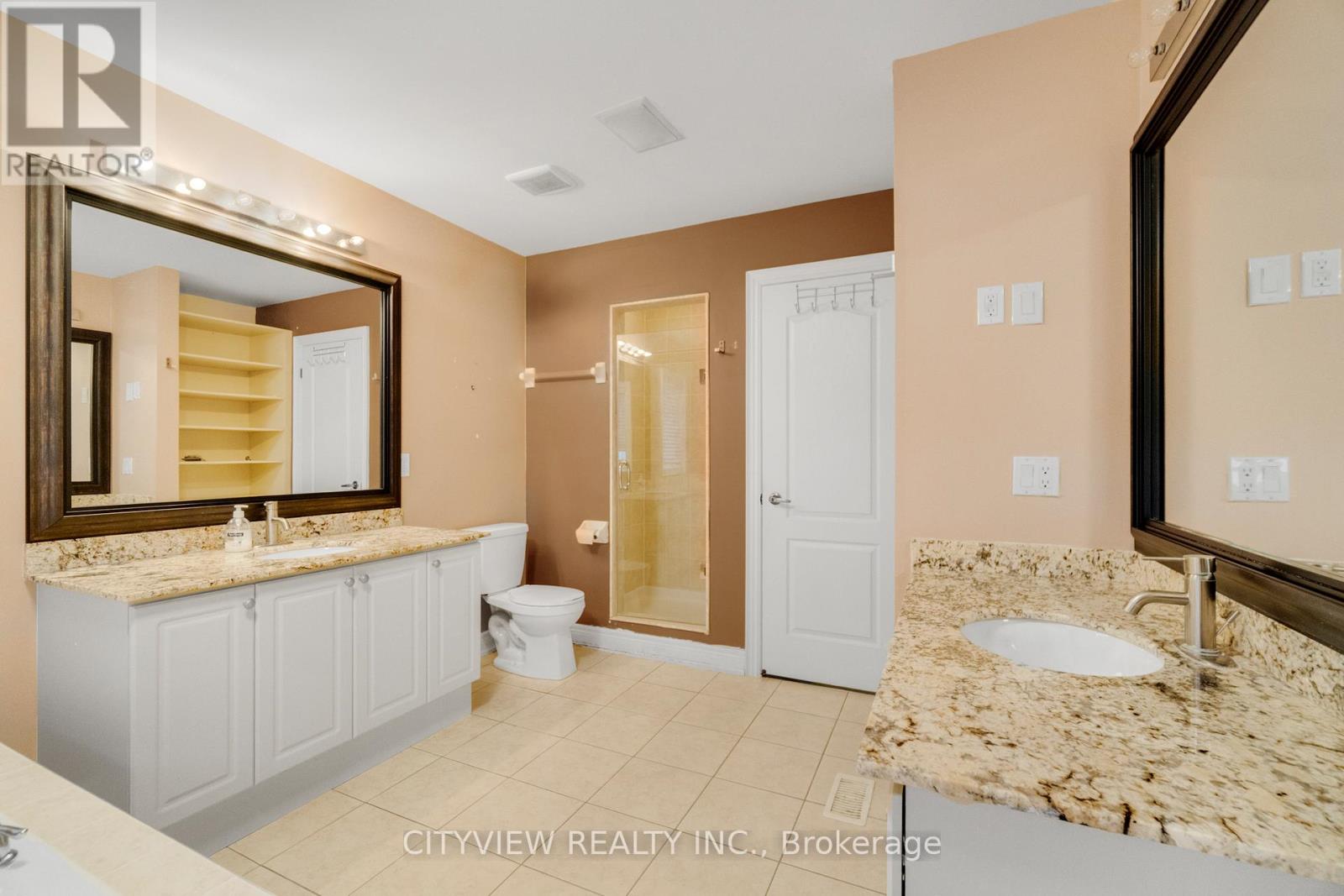 12 Fort Williams Drive, Brampton, Ontario  L6X 0W5 - Photo 37 - W12548422