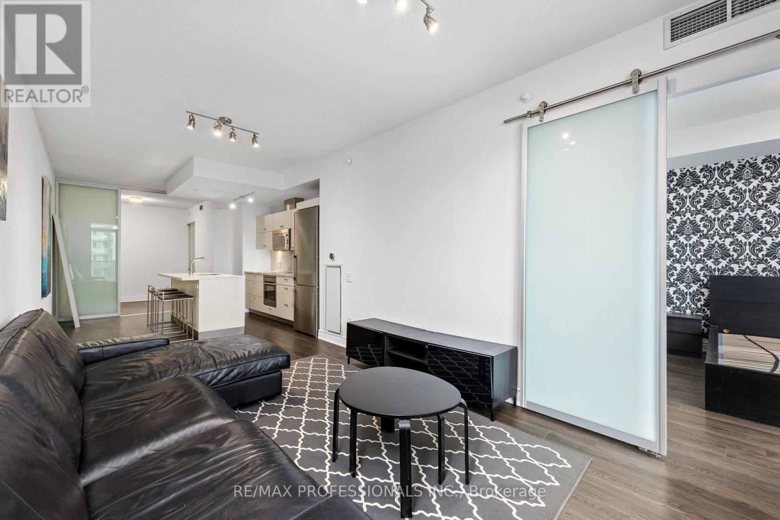 1007 - 88 Park Lawn Road, Toronto, Ontario  M8Y 0B5 - Photo 13 - W12685920