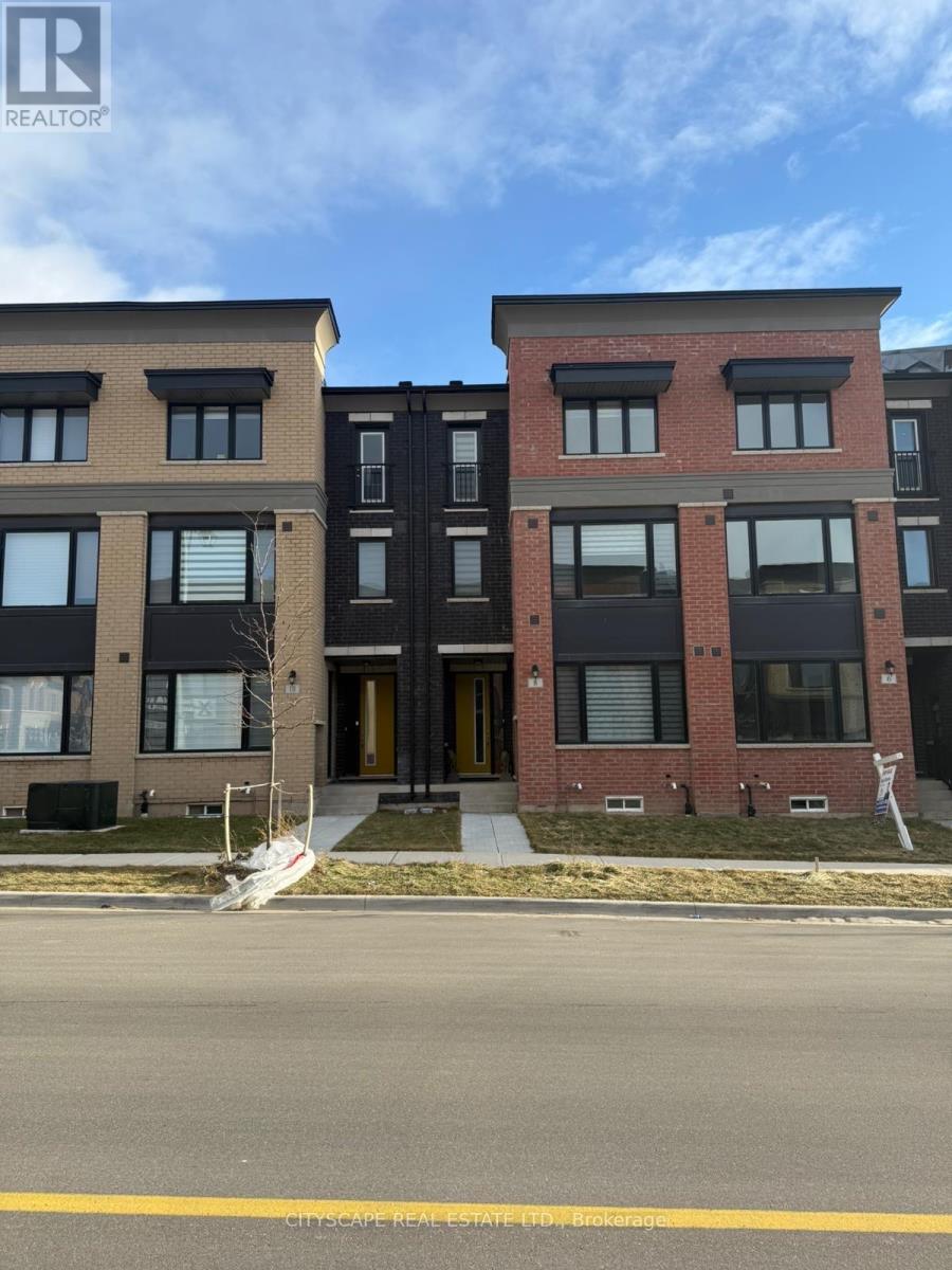 8 MARVIN AVENUE, Oakville, Ontario