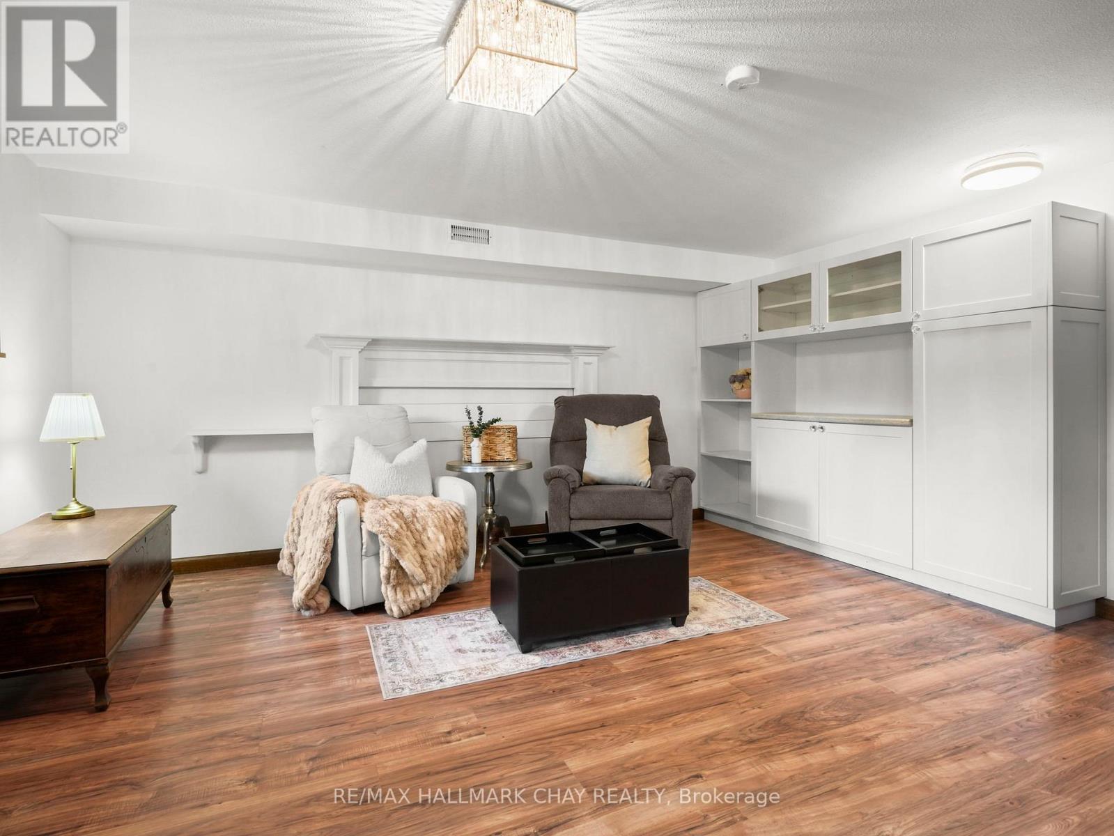 636 Victoria Street E, New Tecumseth, Ontario  L9R 1K1 - Photo 19 - N12685940