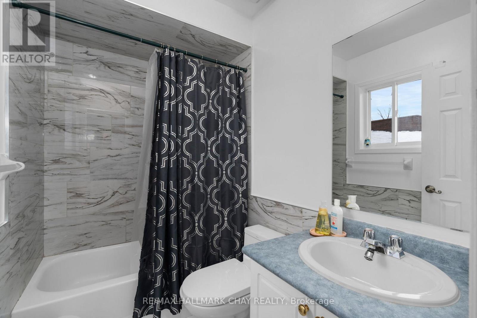 1324 Forest Street, Innisfil, Ontario  L9S 1Z7 - Photo 18 - N12685982