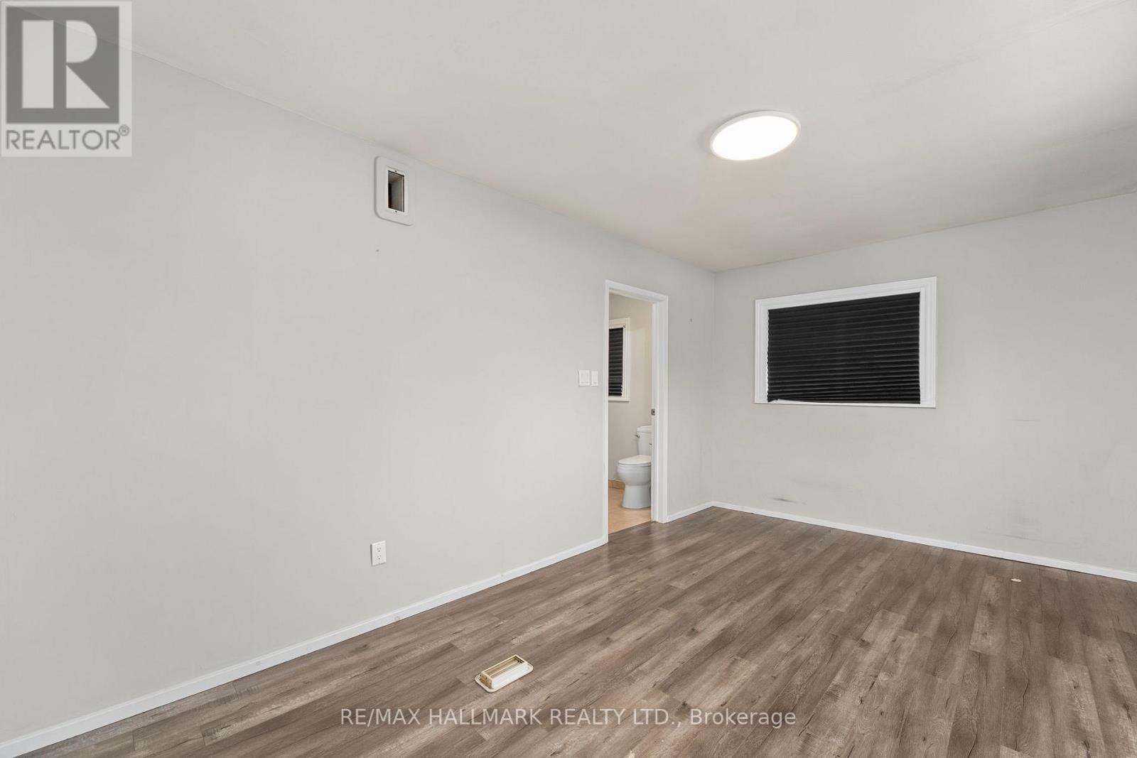 41 Shirlea Boulevard, Georgina, Ontario  L4P 1L1 - Photo 26 - N12686046