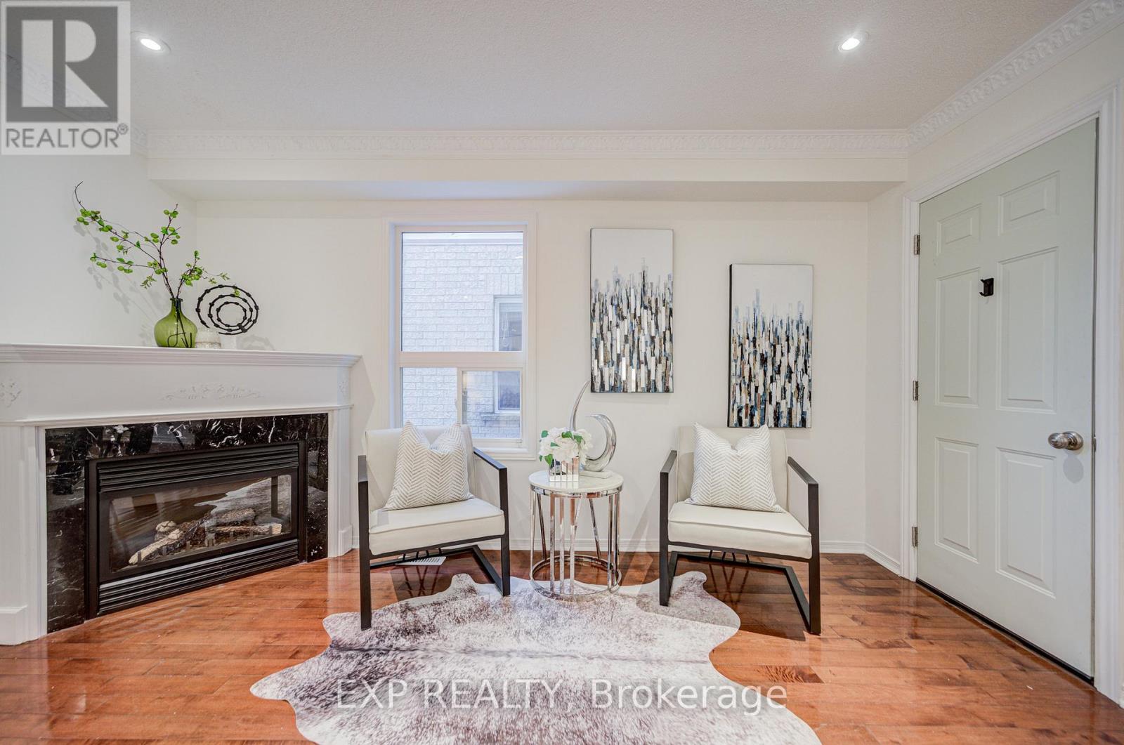 121 Hillwood Street, Markham, Ontario  L6C 3E6 - Photo 11 - N12686218