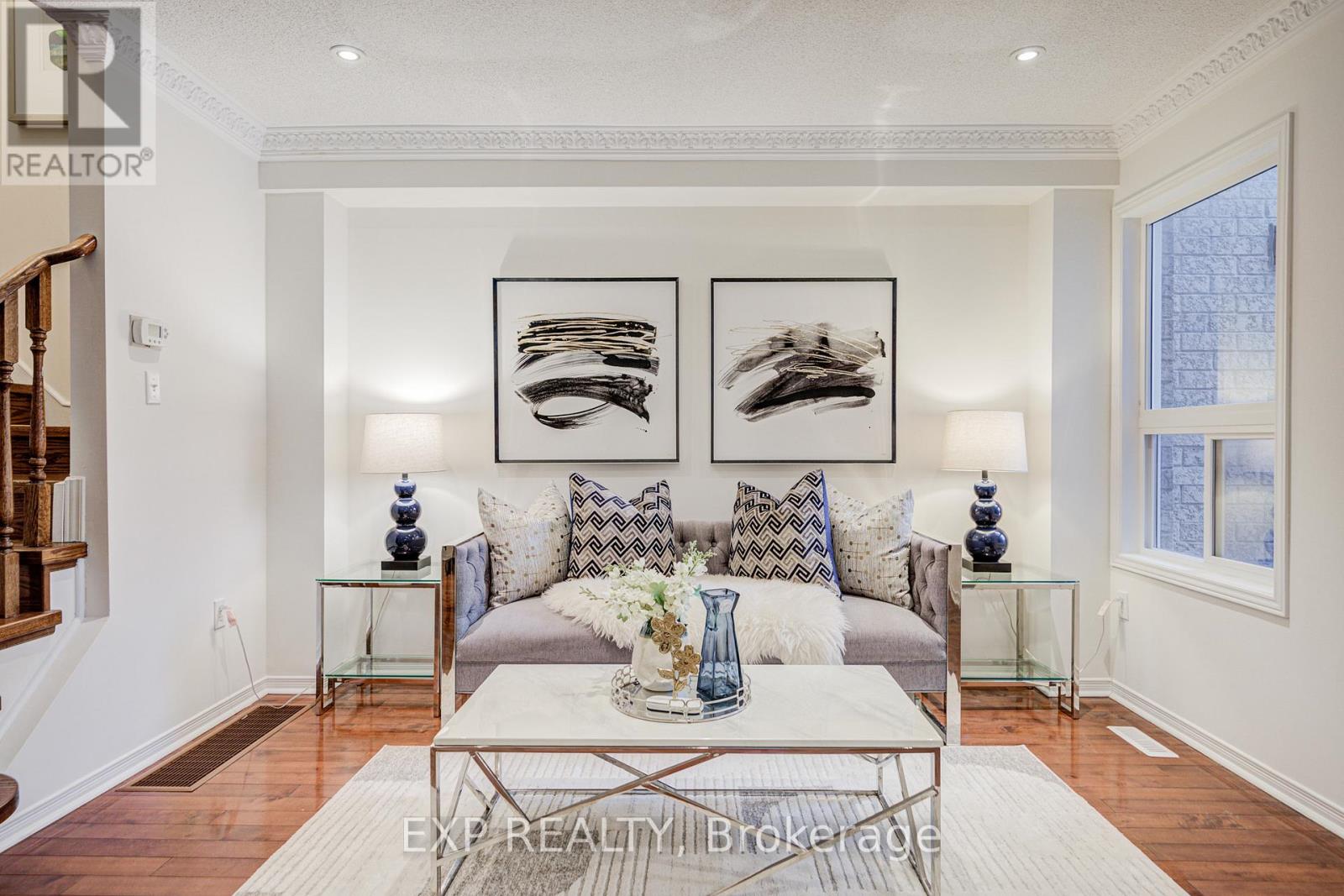 121 Hillwood Street, Markham, Ontario  L6C 3E6 - Photo 12 - N12686218