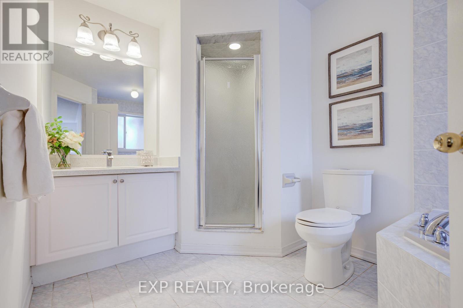 121 Hillwood Street, Markham, Ontario  L6C 3E6 - Photo 23 - N12686218