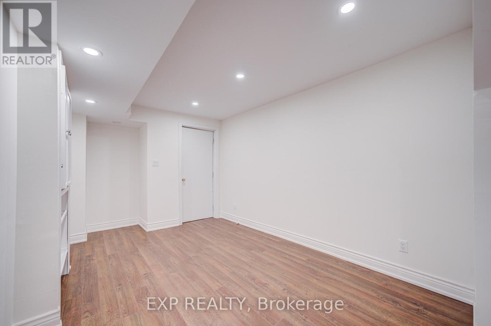 121 Hillwood Street, Markham, Ontario  L6C 3E6 - Photo 31 - N12686218