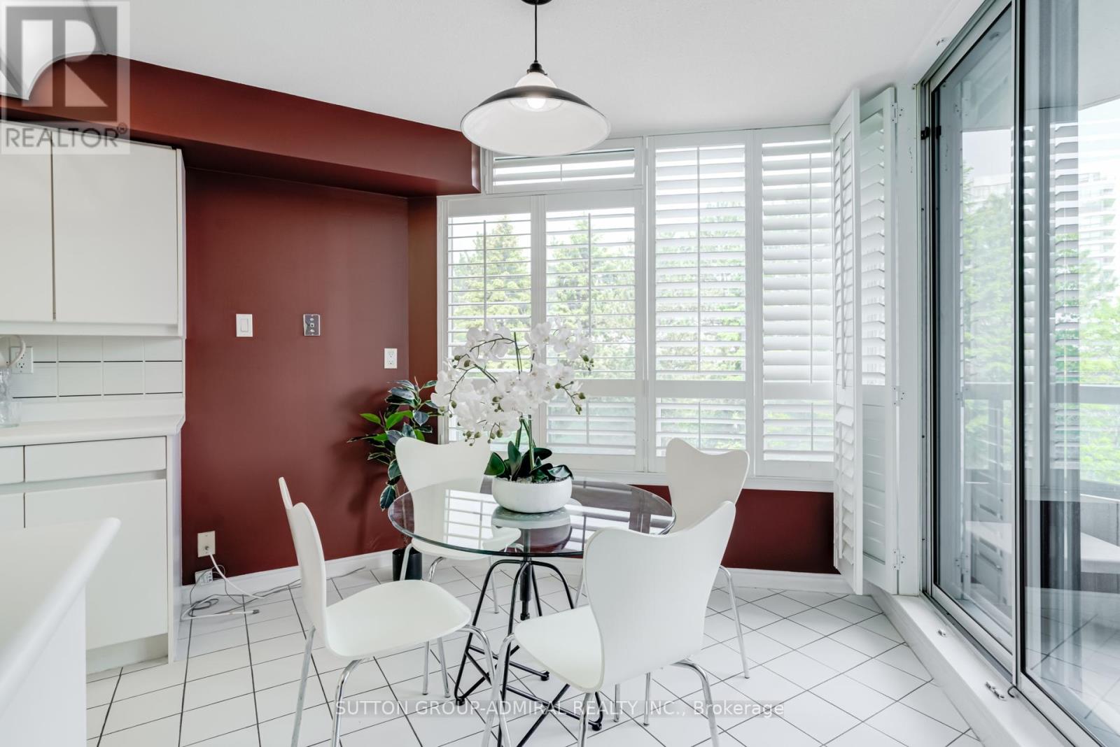 311 - 7250 Yonge Street, Vaughan, Ontario  L4J 7X1 - Photo 14 - N12686232