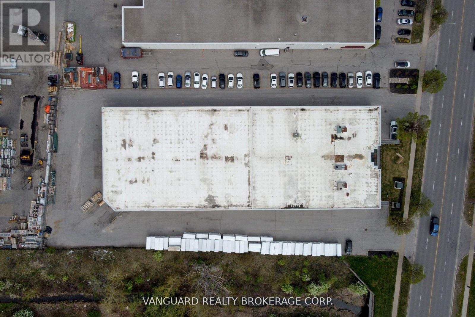 440 Edgeley Boulevard, Vaughan, Ontario  L4K 4G4 - Photo 2 - N12686236