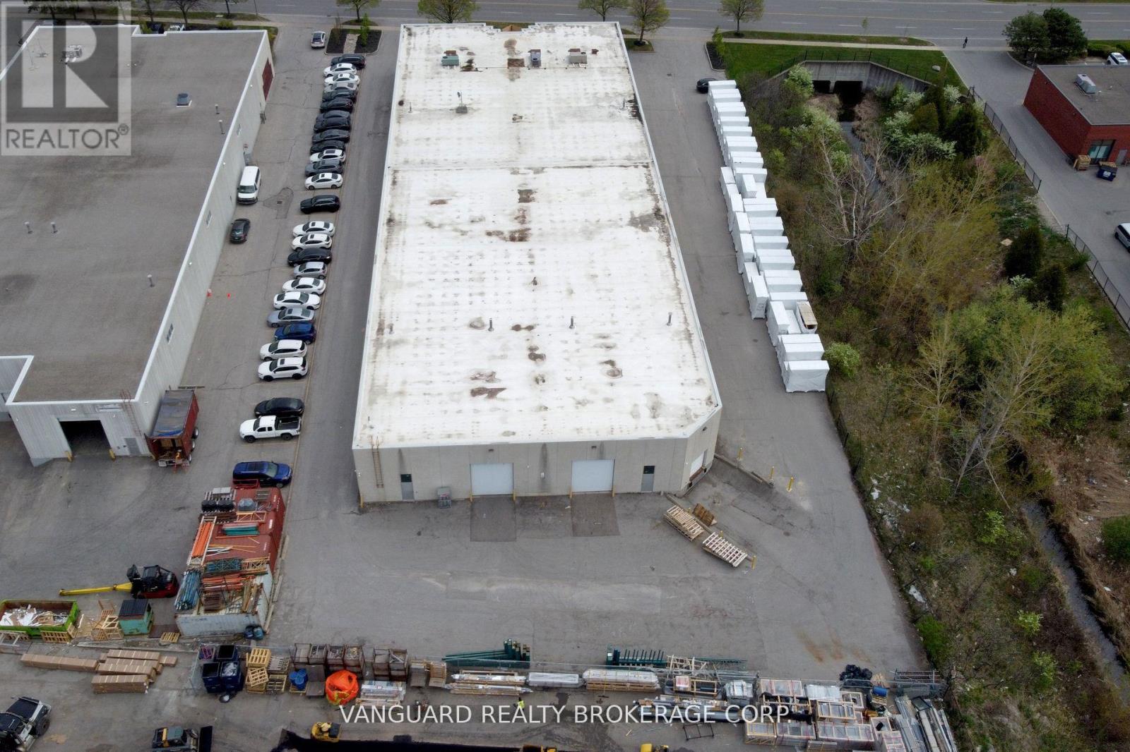 440 Edgeley Boulevard, Vaughan, Ontario  L4K 4G4 - Photo 3 - N12686236