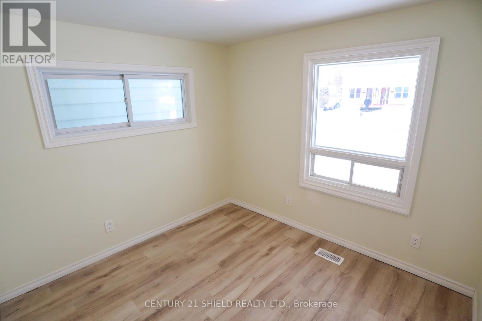 143 Carleton Street, Cornwall, Ontario  K6H 4X3 - Photo 11 - X12658650