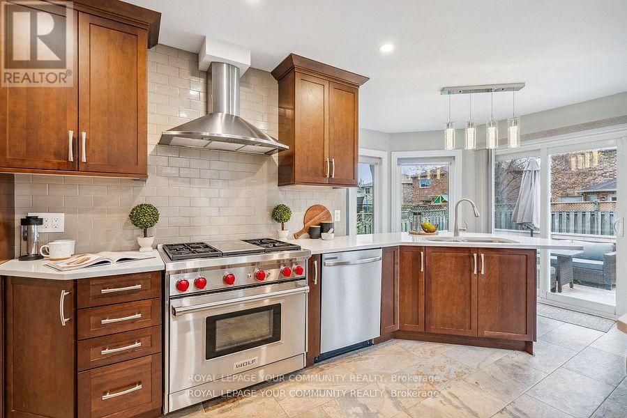 16 GRASETT CRESCENT, Barrie, Ontario