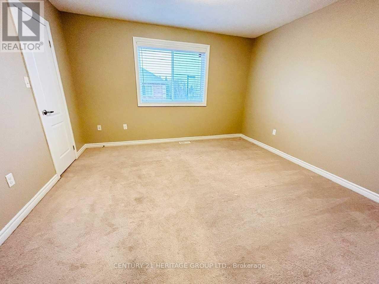 2 Southwoods Crescent, Barrie (Holly), Ontario  L4N 9P8 - Photo 11 - S12686146