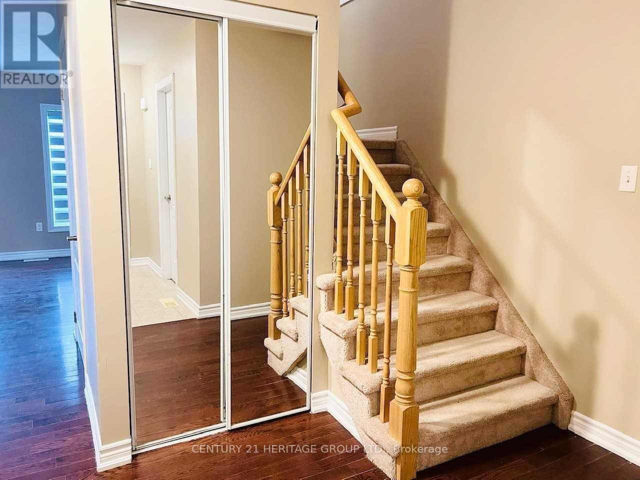 2 Southwoods Crescent, Barrie (Holly), Ontario  L4N 9P8 - Photo 4 - S12686146