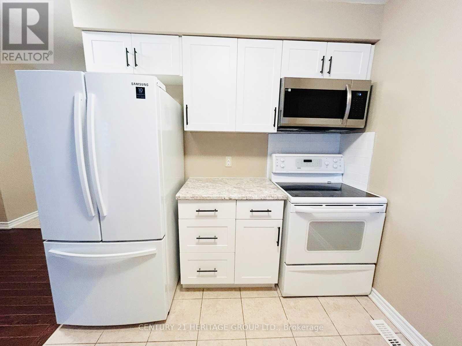 2 Southwoods Crescent, Barrie (Holly), Ontario  L4N 9P8 - Photo 5 - S12686146