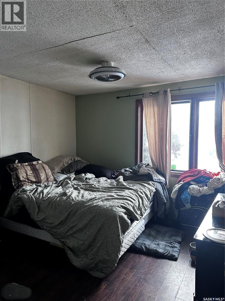 333 5th Avenue Se, Weyburn, Saskatchewan  S4H 1Y4 - Photo 13 - SK026625