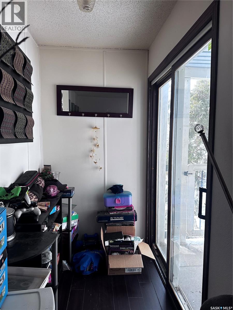 333 5th Avenue Se, Weyburn, Saskatchewan  S4H 1Y4 - Photo 17 - SK026625