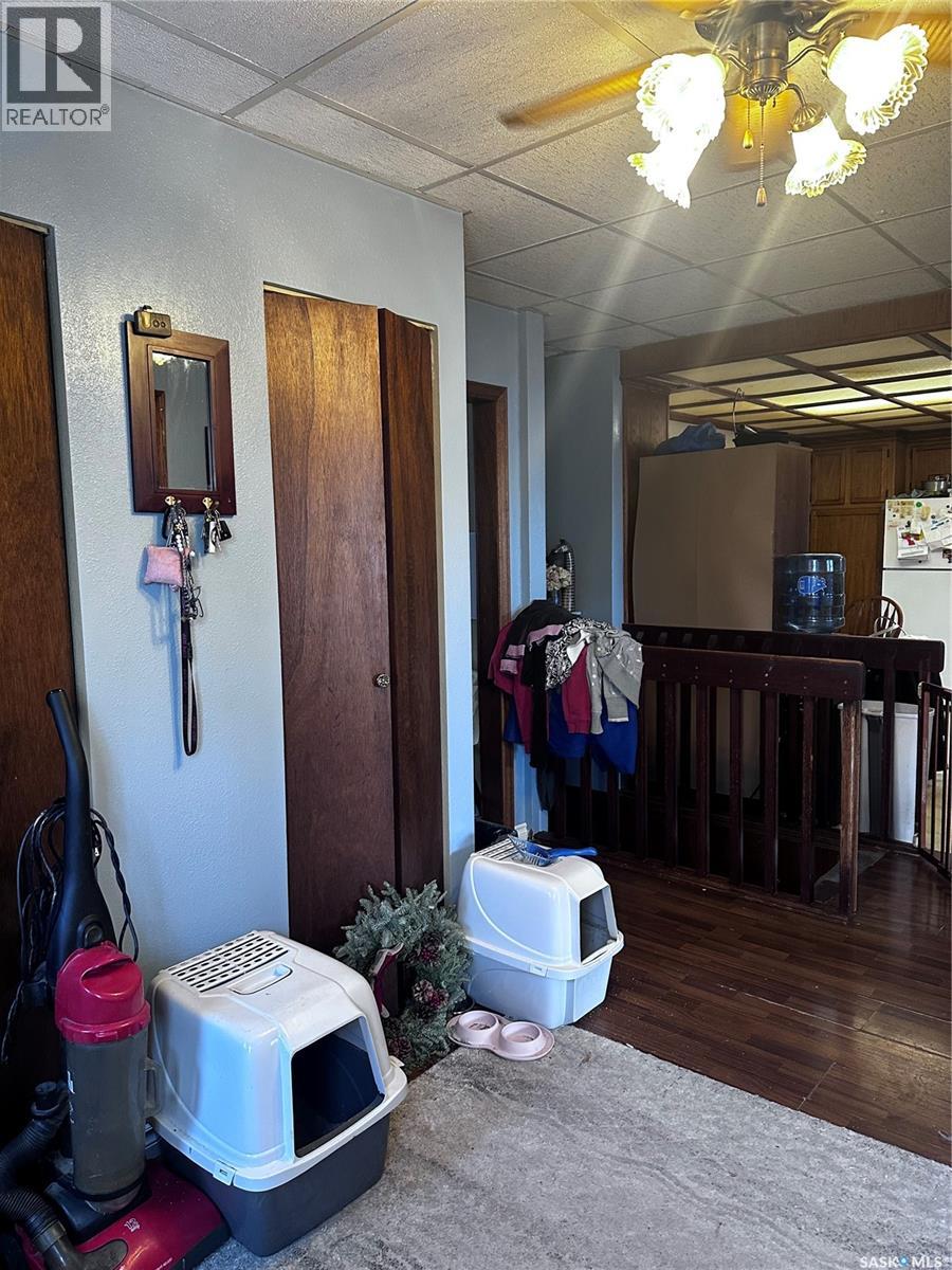 333 5th Avenue Se, Weyburn, Saskatchewan  S4H 1Y4 - Photo 6 - SK026625