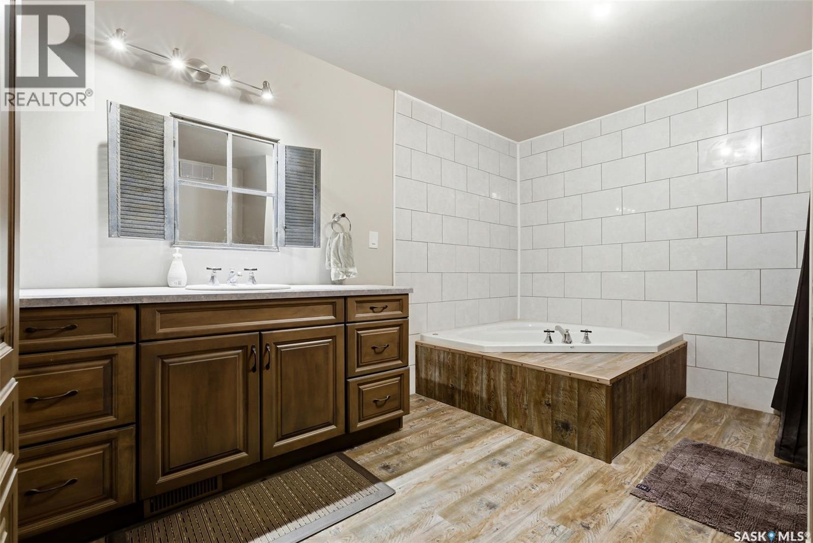 Horvath Acreage, Longlaketon Rm No. 219, Saskatchewan  S0G 4P0 - Photo 16 - SK026607