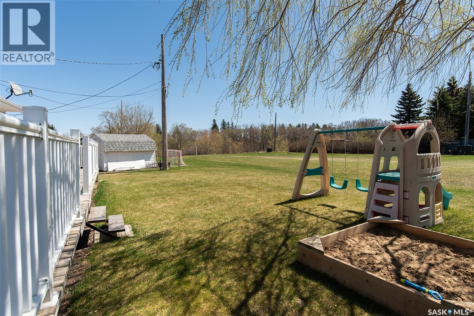 207 Brookdale Place, Wynyard, Saskatchewan  S0A 4T0 - Photo 45 - SK026577