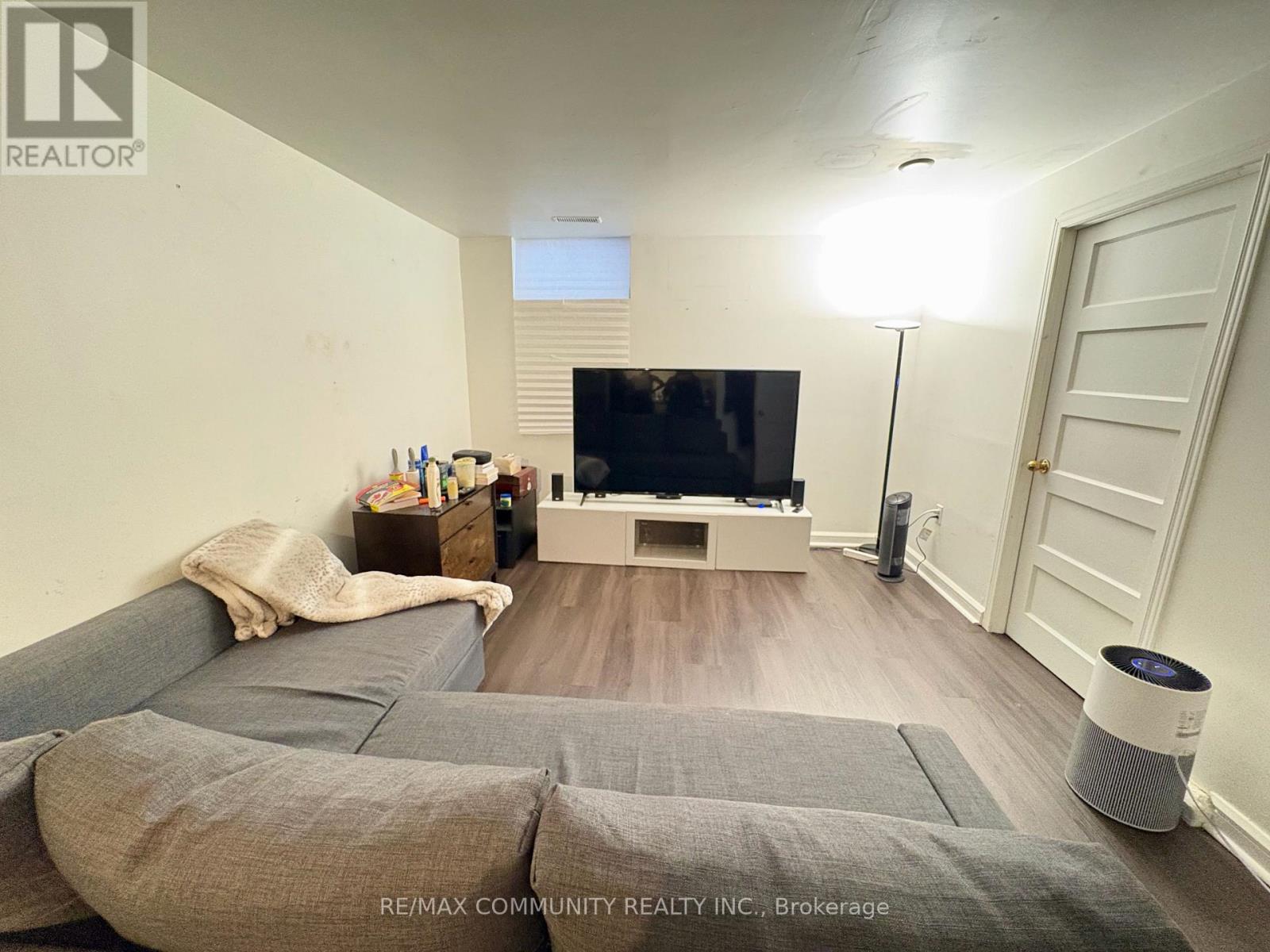 Bsmt - 693 Hawley Street, Peterborough, Ontario  K9J 4C7 - Photo 2 - X12684818