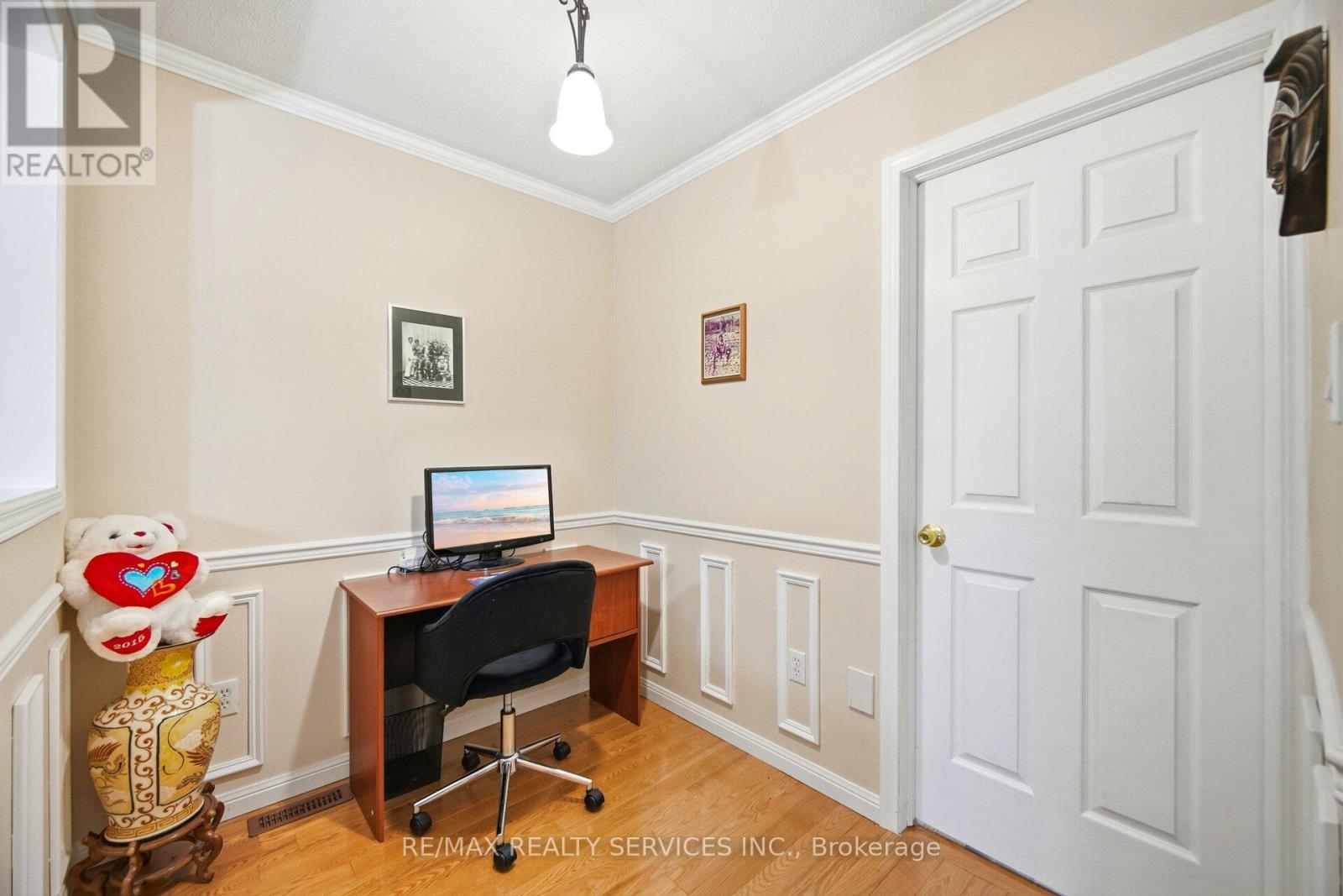 5965 Stonebriar Crescent, Mississauga, Ontario  L5V 2T9 - Photo 30 - W12681462