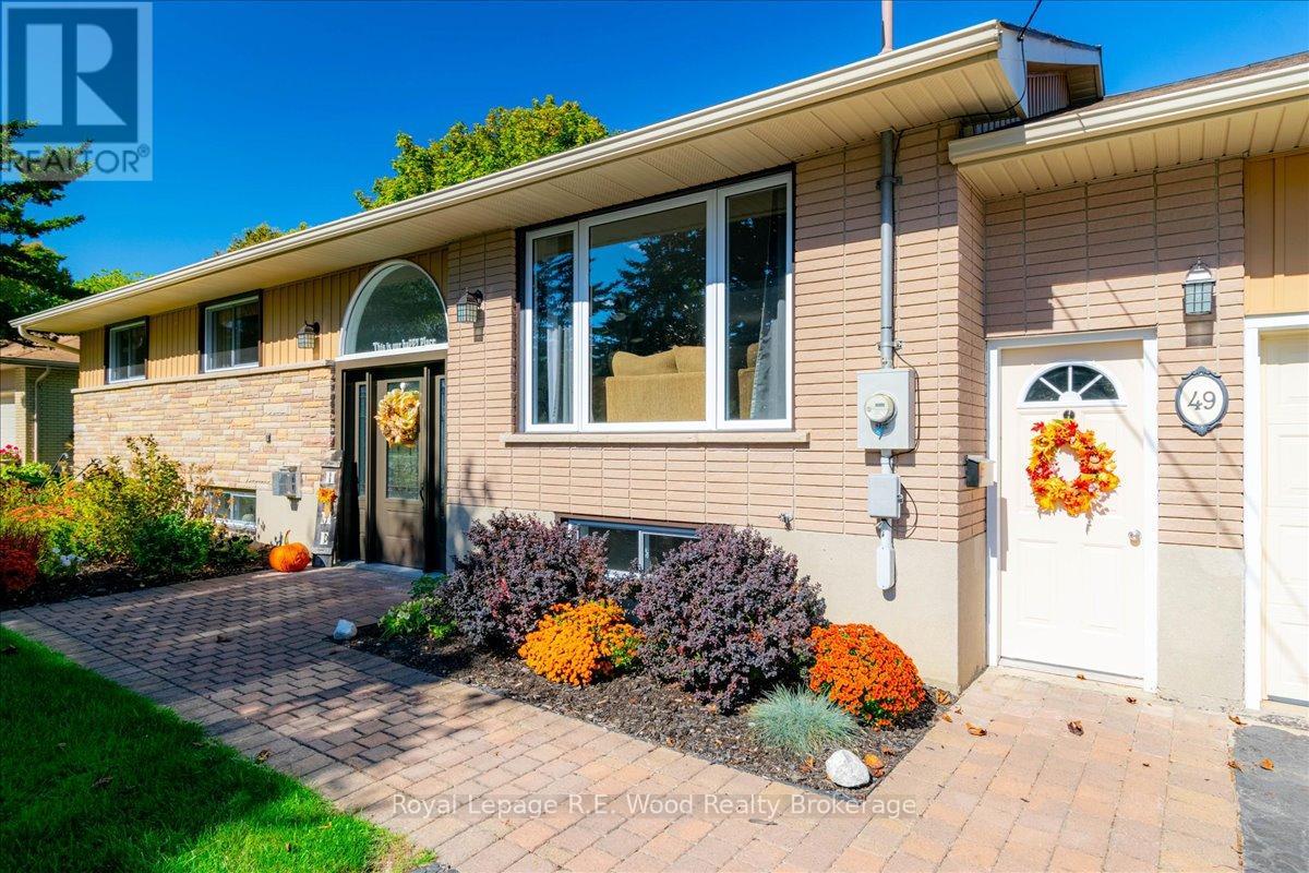 49 Dereham Drive, Tillsonburg, Ontario  N4G 2B1 - Photo 1 - X12457427