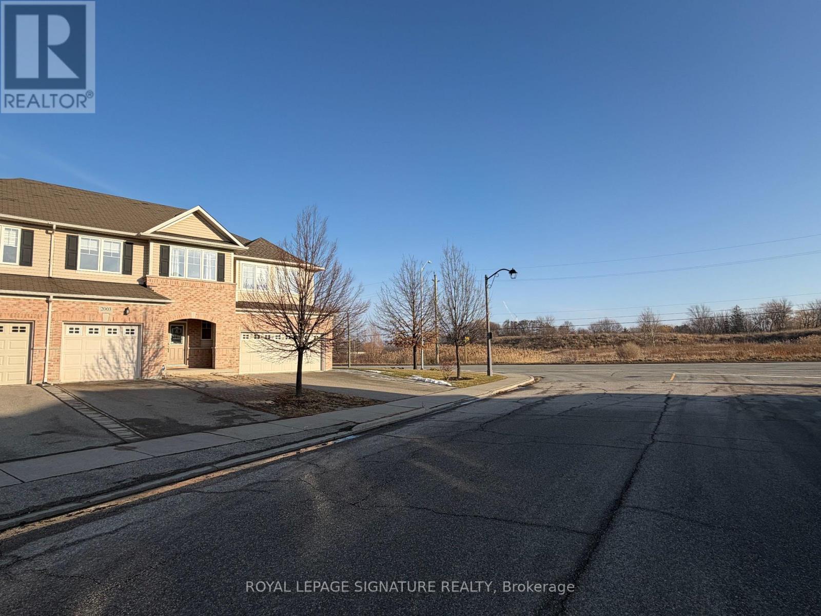 2003 Trawden Way, Oakville, Ontario  L6M 0M2 - Photo 3 - W12685980